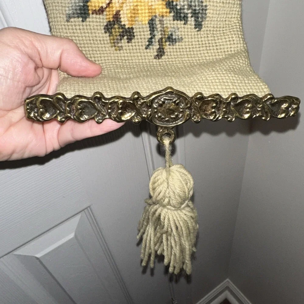 Vintage needlepoint floral tapestry bell pull ornate brass‎ mounts 39